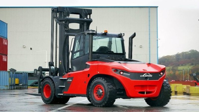 How Can an Electric Forklift for Sale in Los Angeles Help You Out?