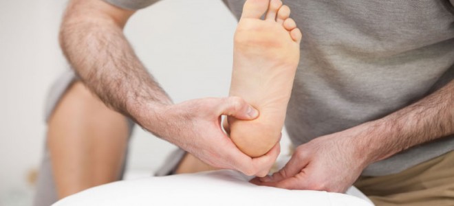 2 Effective Ways to Find Relief from Symptoms Associated with Bunions