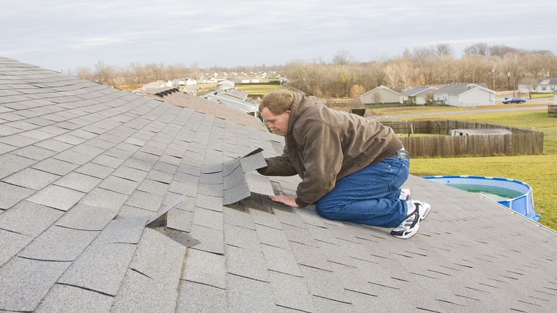 Hiring Roofing Contractors in Arlington Heights